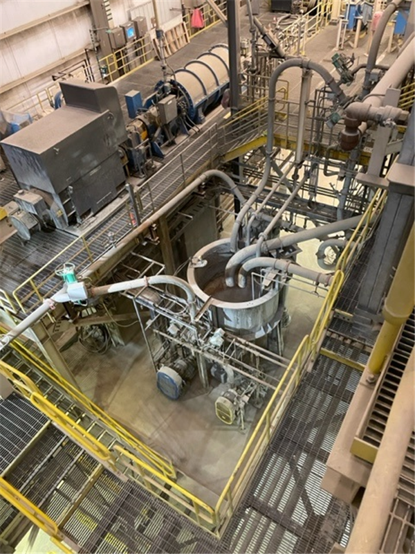 Netzsch M3000 Isamill Regrind Mill)